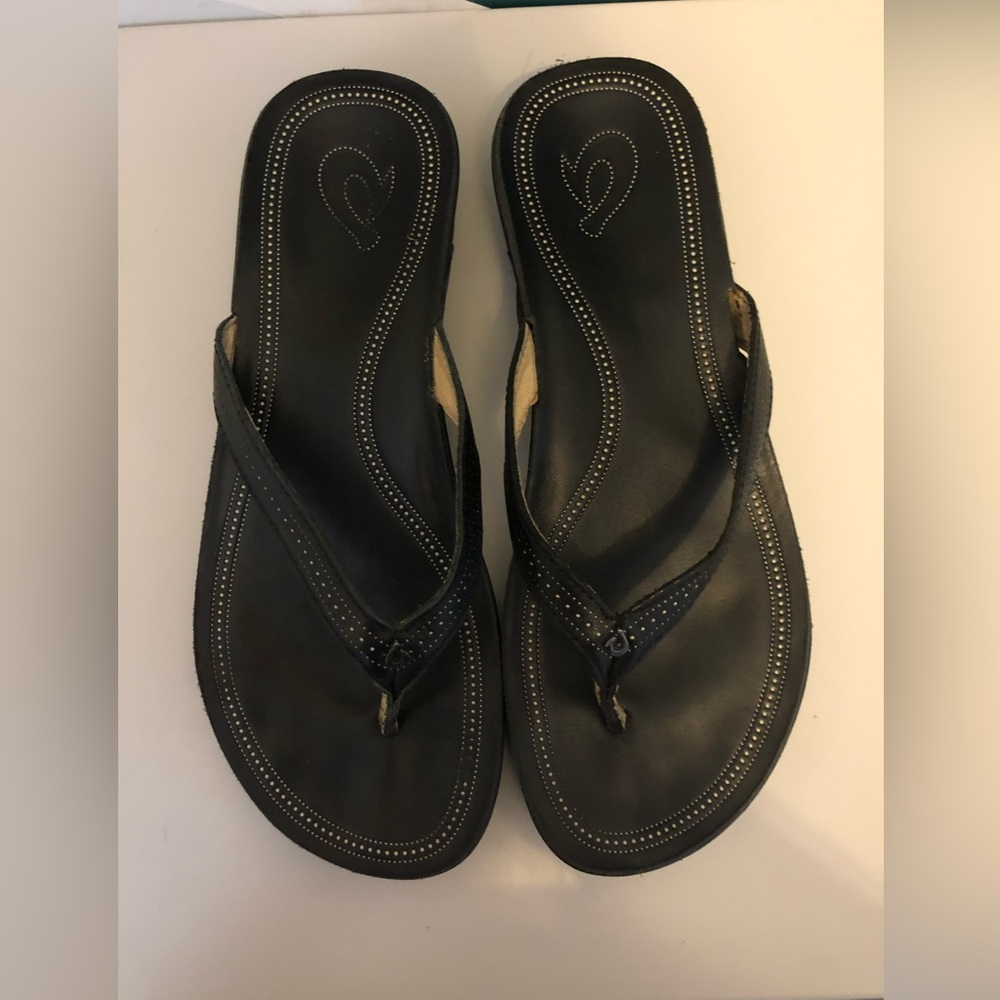OluKai Ola Wedge size 8